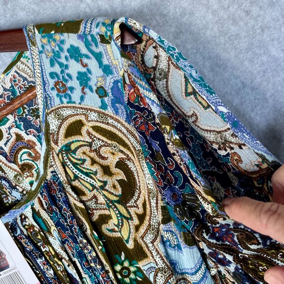 Bila Women Owned Teal Paisley Boho Blouse Size Small NWT - Picture 6 of 12